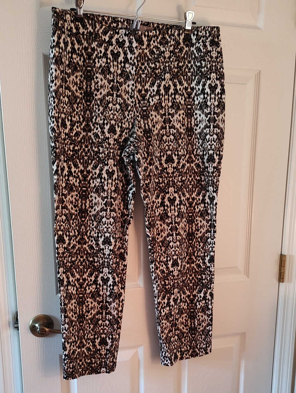 Chico's Black & Cream Animal Print Cropped Pants
